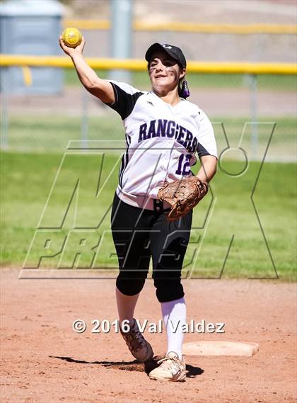 Thumbnail 3 in Rio Rico vs Rincon/University photogallery.