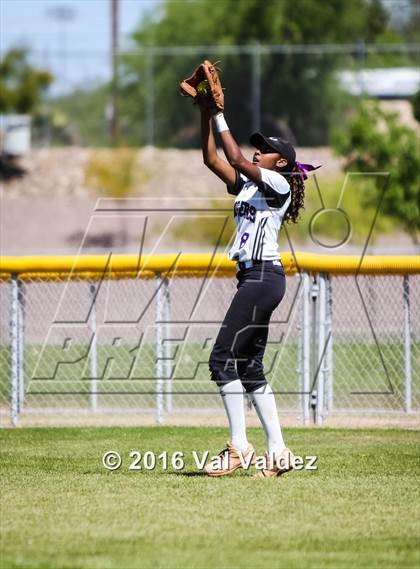 Thumbnail 3 in Rio Rico vs Rincon/University photogallery.