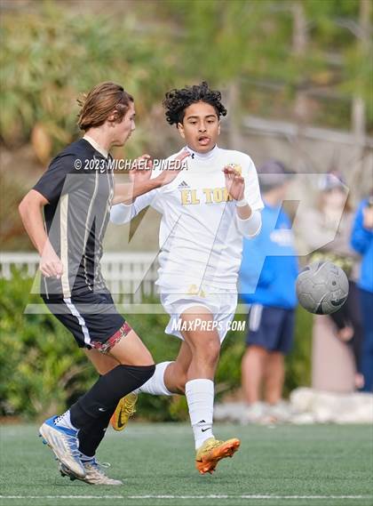 Thumbnail 2 in Laguna Hills vs. El Toro (Hawks Invitational) photogallery.