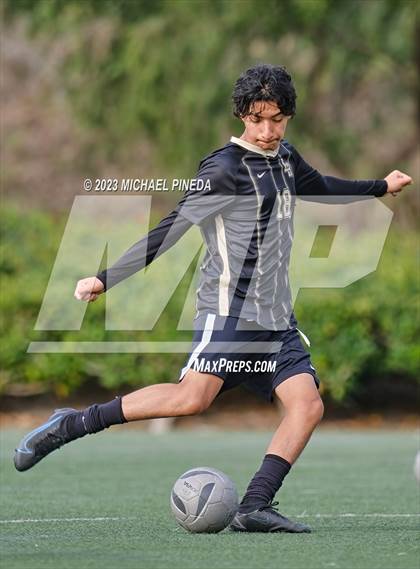 Thumbnail 1 in Laguna Hills vs. El Toro (Hawks Invitational) photogallery.