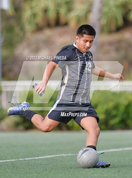 Thumbnail 2 in Laguna Hills vs. El Toro (Hawks Invitational) photogallery.