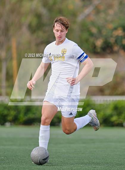 Thumbnail 3 in Laguna Hills vs. El Toro (Hawks Invitational) photogallery.