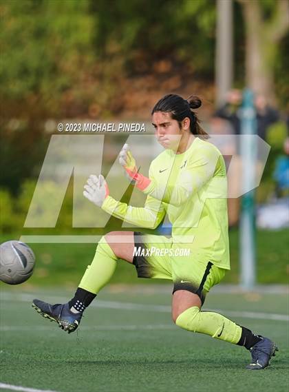 Thumbnail 1 in Laguna Hills vs. El Toro (Hawks Invitational) photogallery.