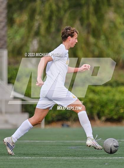 Thumbnail 1 in Laguna Hills vs. El Toro (Hawks Invitational) photogallery.