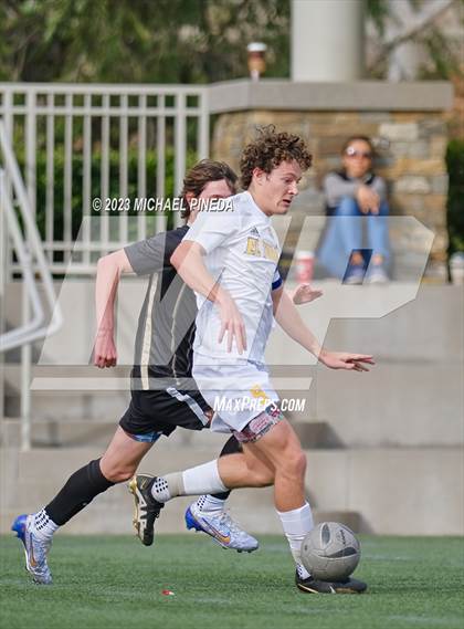 Thumbnail 2 in Laguna Hills vs. El Toro (Hawks Invitational) photogallery.