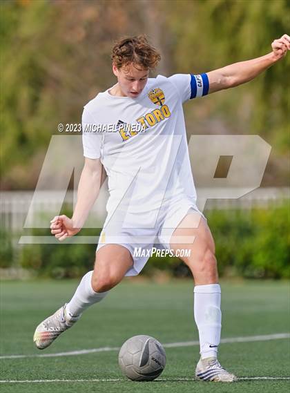 Thumbnail 1 in Laguna Hills vs. El Toro (Hawks Invitational) photogallery.