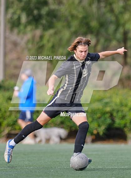 Thumbnail 2 in Laguna Hills vs. El Toro (Hawks Invitational) photogallery.