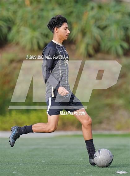 Thumbnail 3 in Laguna Hills vs. El Toro (Hawks Invitational) photogallery.