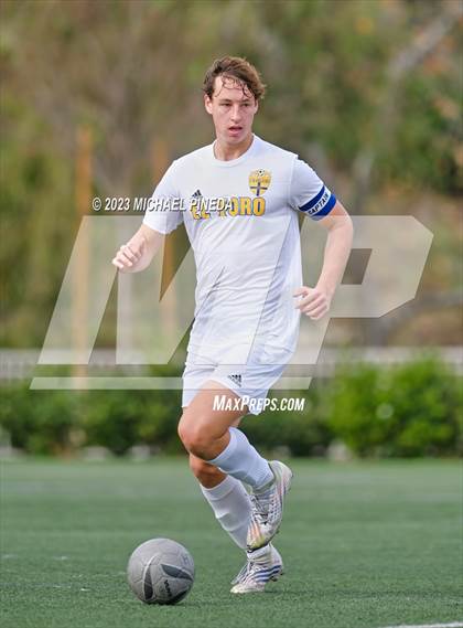 Thumbnail 1 in Laguna Hills vs. El Toro (Hawks Invitational) photogallery.