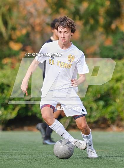Thumbnail 1 in Laguna Hills vs. El Toro (Hawks Invitational) photogallery.