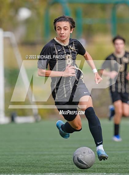 Thumbnail 2 in Laguna Hills vs. El Toro (Hawks Invitational) photogallery.