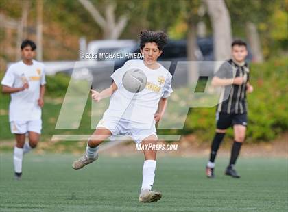 Thumbnail 3 in Laguna Hills vs. El Toro (Hawks Invitational) photogallery.