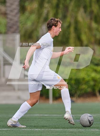 Thumbnail 3 in Laguna Hills vs. El Toro (Hawks Invitational) photogallery.