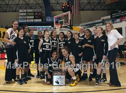 Thumbnail 2 in Bishop Montgomery vs. Harvard-Westlake (CIF SS 4AA Final) photogallery.