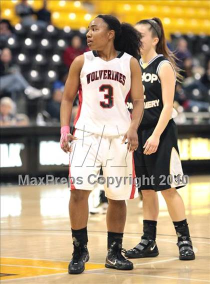 Thumbnail 2 in Bishop Montgomery vs. Harvard-Westlake (CIF SS 4AA Final) photogallery.