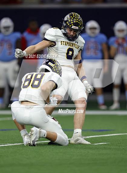 Thumbnail 1 in Hirschi vs. Stephenville (UIL 4A D1 Semifinal Playoff) photogallery.