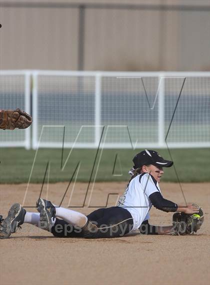 Thumbnail 3 in Legend vs Rock Canyon (CHSAA 5A Quarterfinal) photogallery.