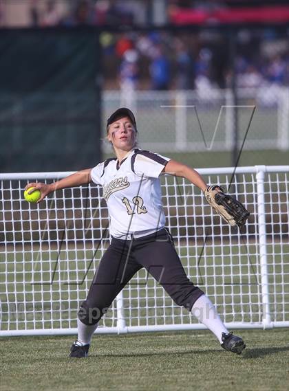 Thumbnail 2 in Legend vs Rock Canyon (CHSAA 5A Quarterfinal) photogallery.