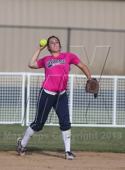 Thumbnail 3 in Legend vs Rock Canyon (CHSAA 5A Quarterfinal) photogallery.