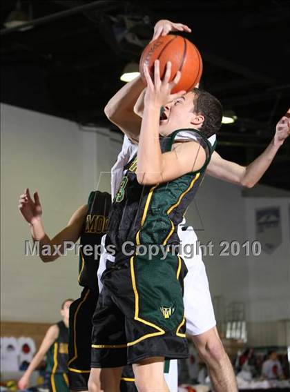 Thumbnail 2 in Brethren Christian vs. Moorpark (Desert Heat Invitational) photogallery.