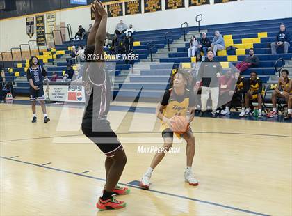 Thumbnail 2 in Cardinal Hayes vs Brooklyn Collegiate (Shooting Stars Basketball Showcase) photogallery.