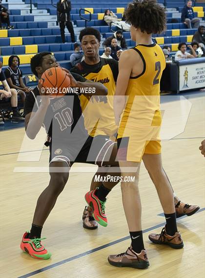 Thumbnail 1 in Cardinal Hayes vs Brooklyn Collegiate (Shooting Stars Basketball Showcase) photogallery.