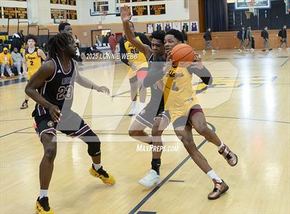 Thumbnail 2 in Cardinal Hayes vs Brooklyn Collegiate (Shooting Stars Basketball Showcase) photogallery.