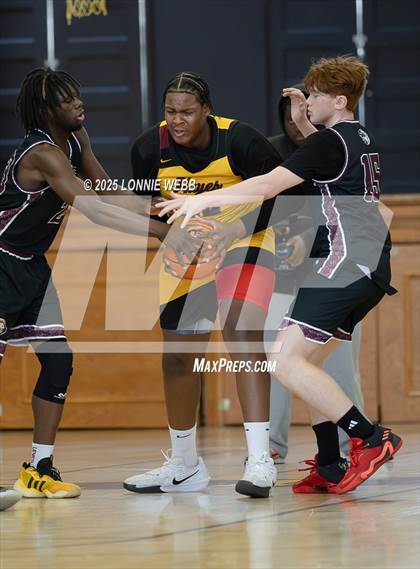 Thumbnail 1 in Cardinal Hayes vs Brooklyn Collegiate (Shooting Stars Basketball Showcase) photogallery.