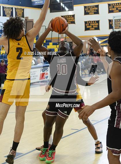 Thumbnail 1 in Cardinal Hayes vs Brooklyn Collegiate (Shooting Stars Basketball Showcase) photogallery.