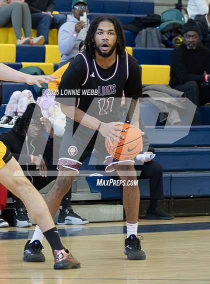 Thumbnail 1 in Cardinal Hayes vs Brooklyn Collegiate (Shooting Stars Basketball Showcase) photogallery.
