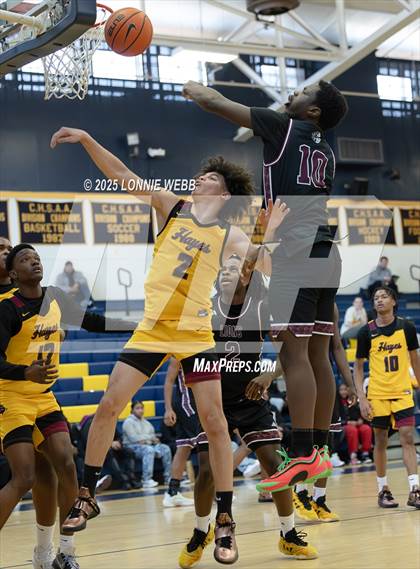 Thumbnail 1 in Cardinal Hayes vs Brooklyn Collegiate (Shooting Stars Basketball Showcase) photogallery.
