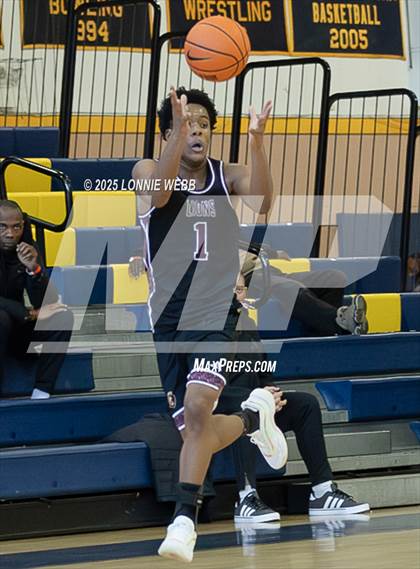 Thumbnail 2 in Cardinal Hayes vs Brooklyn Collegiate (Shooting Stars Basketball Showcase) photogallery.