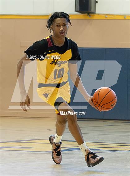 Thumbnail 1 in Cardinal Hayes vs Brooklyn Collegiate (Shooting Stars Basketball Showcase) photogallery.
