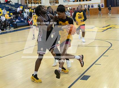 Thumbnail 2 in Cardinal Hayes vs Brooklyn Collegiate (Shooting Stars Basketball Showcase) photogallery.