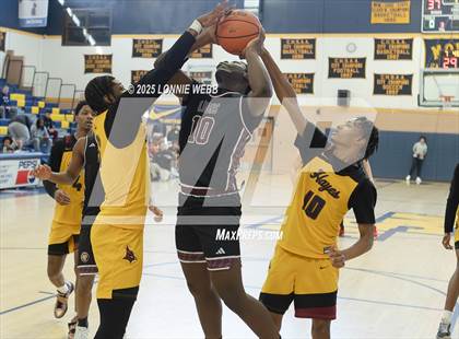 Thumbnail 2 in Cardinal Hayes vs Brooklyn Collegiate (Shooting Stars Basketball Showcase) photogallery.
