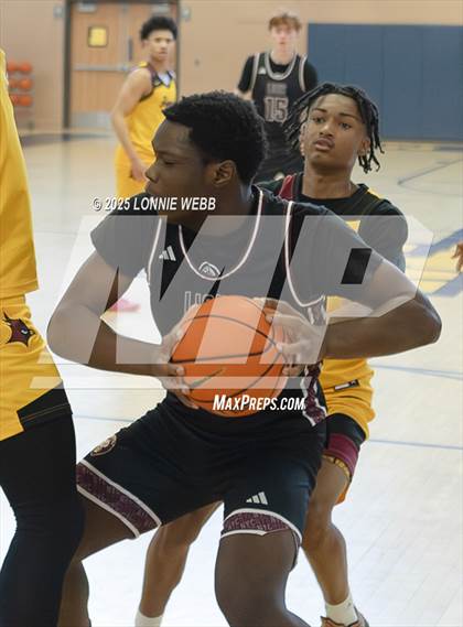 Thumbnail 1 in Cardinal Hayes vs Brooklyn Collegiate (Shooting Stars Basketball Showcase) photogallery.
