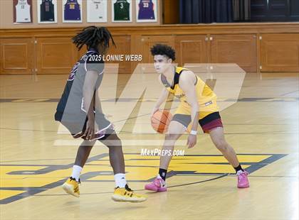 Thumbnail 1 in Cardinal Hayes vs Brooklyn Collegiate (Shooting Stars Basketball Showcase) photogallery.