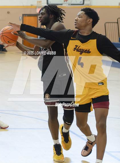 Thumbnail 1 in Cardinal Hayes vs Brooklyn Collegiate (Shooting Stars Basketball Showcase) photogallery.