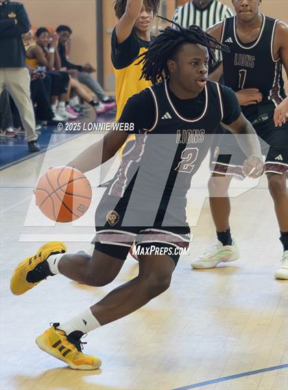 Thumbnail 2 in Cardinal Hayes vs Brooklyn Collegiate (Shooting Stars Basketball Showcase) photogallery.