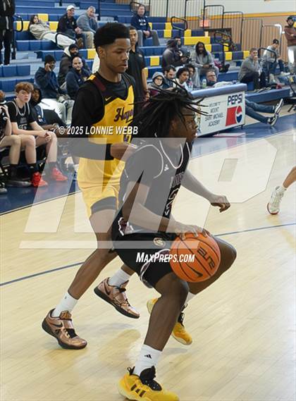 Thumbnail 3 in Cardinal Hayes vs Brooklyn Collegiate (Shooting Stars Basketball Showcase) photogallery.