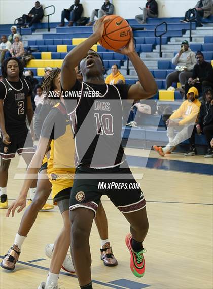 Thumbnail 3 in Cardinal Hayes vs Brooklyn Collegiate (Shooting Stars Basketball Showcase) photogallery.