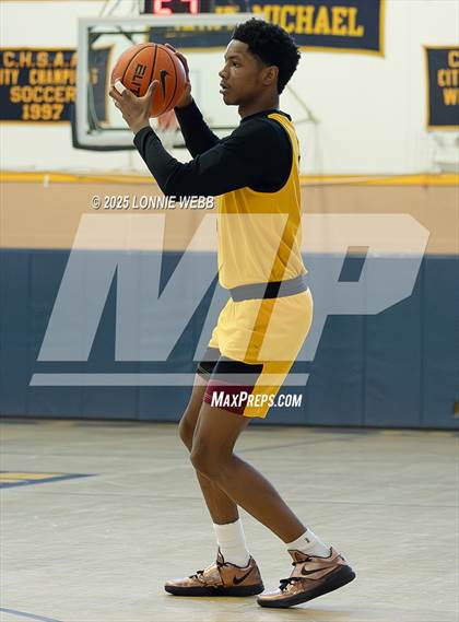 Thumbnail 3 in Cardinal Hayes vs Brooklyn Collegiate (Shooting Stars Basketball Showcase) photogallery.