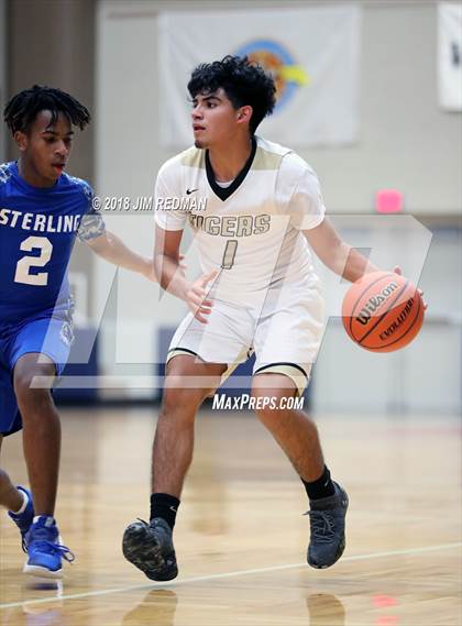 Thumbnail 3 in Conroe vs Sterling (McDonald's Texas Invitational) photogallery.