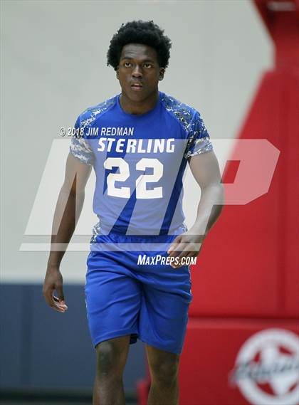 Thumbnail 1 in Conroe vs Sterling (McDonald's Texas Invitational) photogallery.