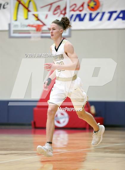 Thumbnail 2 in Conroe vs Sterling (McDonald's Texas Invitational) photogallery.