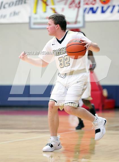 Thumbnail 1 in Conroe vs Sterling (McDonald's Texas Invitational) photogallery.