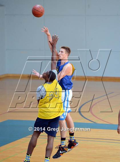 Thumbnail 2 in  Class of 2015 vs. Class of 2016 (NorCal Clash) photogallery.