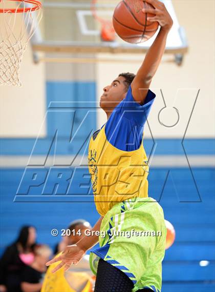Thumbnail 3 in  Class of 2015 vs. Class of 2016 (NorCal Clash) photogallery.