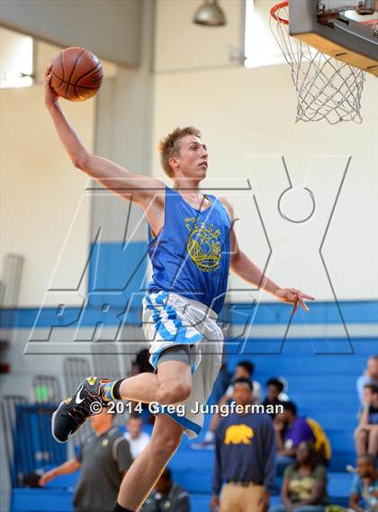 Thumbnail 1 in  Class of 2015 vs. Class of 2016 (NorCal Clash) photogallery.