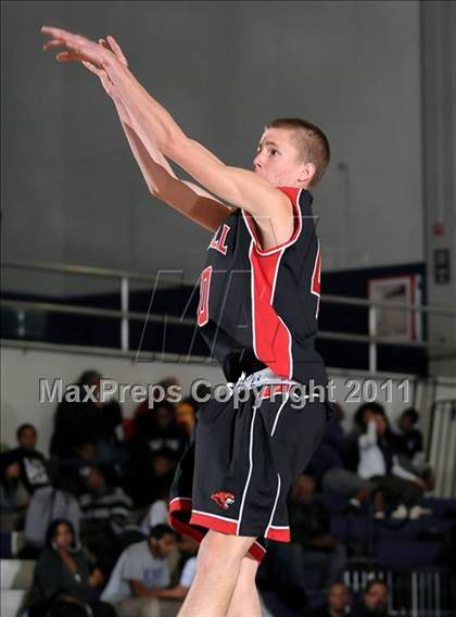 Thumbnail 3 in Foothill vs. Pasadena (St. Hope Elite Classic) photogallery.